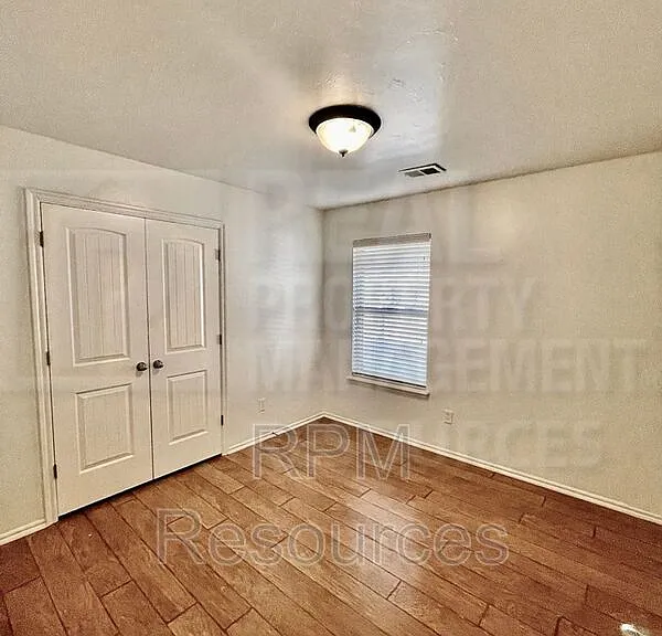 10913 SW 30th St — Photo 31