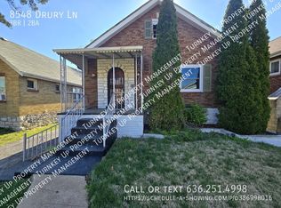 8548 Drury Ln, Saint Louis, MO