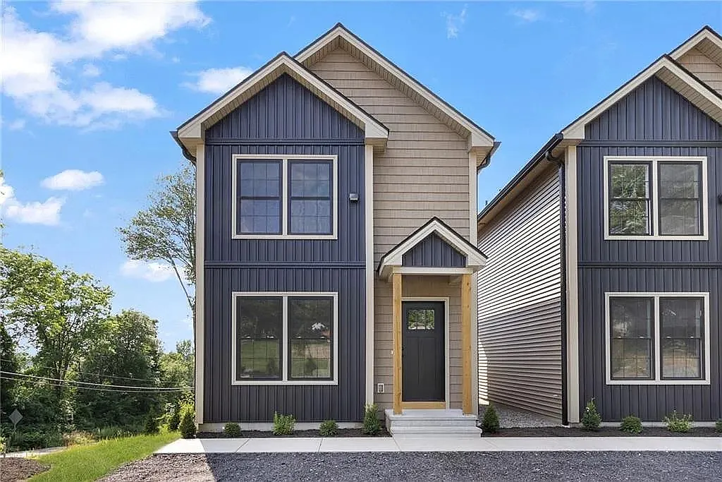 2 bed, 1.5 bath, 1500 sqft, $2,700 — Photo 1