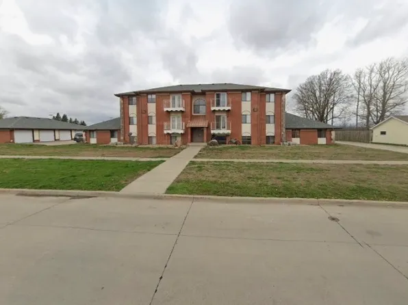 1629 Sunset St #2B, Grinnell, IA 50112
