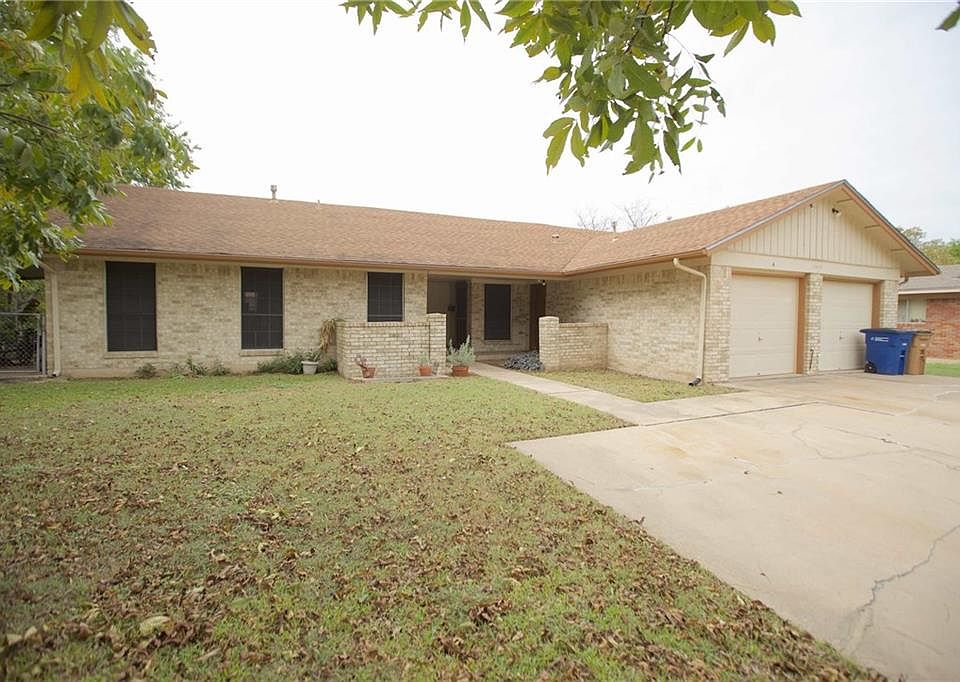 1st image of 2203 Lanier Dr #B