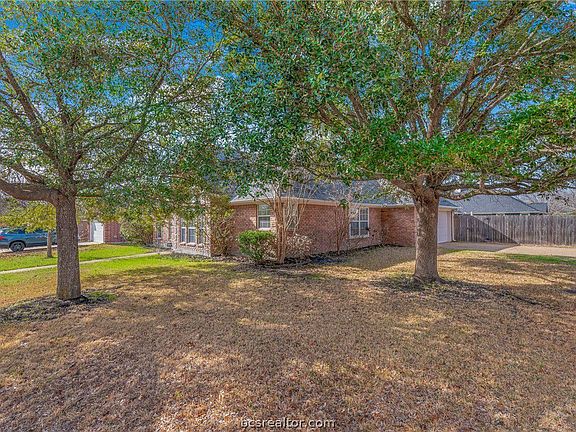 5th image of 311 Landsburg Ln