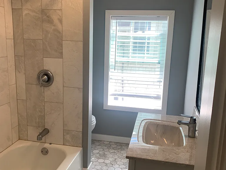 1317 Wells St — Photo 26