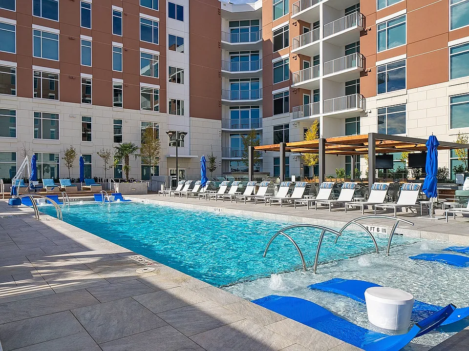 Element Southpark apartments community photo