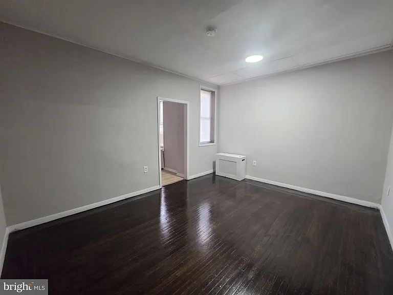 633 E Allegheny Ave — Photo 10