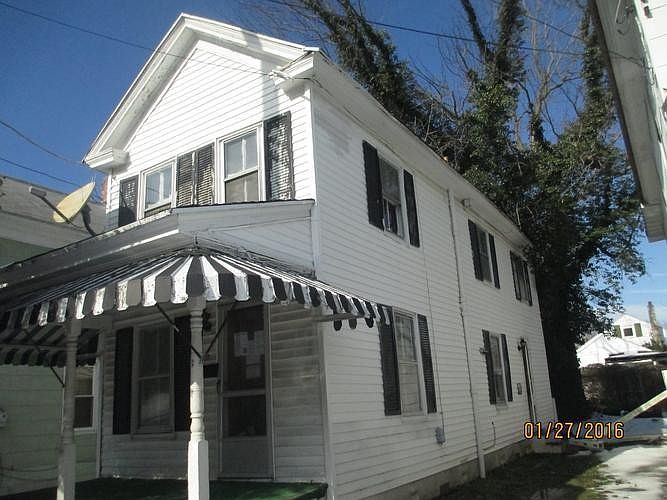 1st image of 733 Washington St
