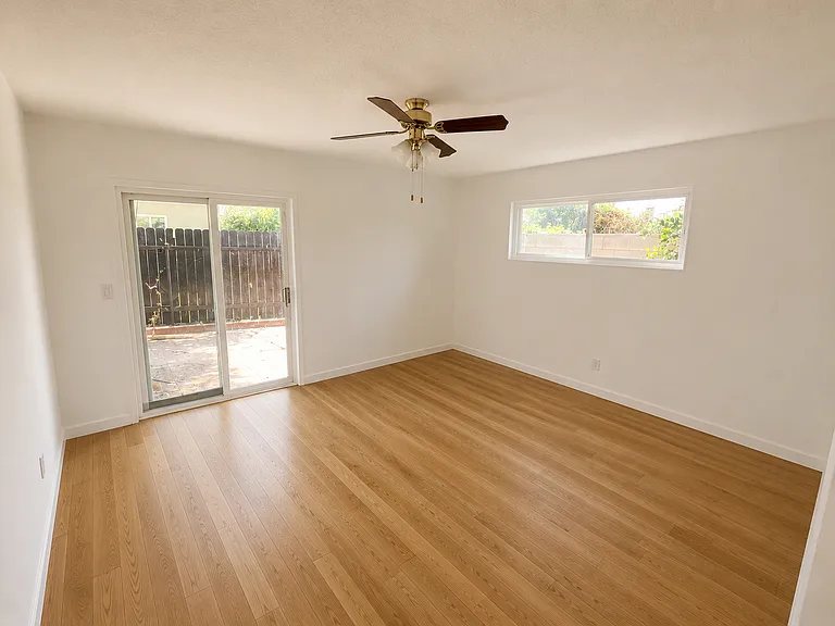 8759 Duarte Rd — Photo 6