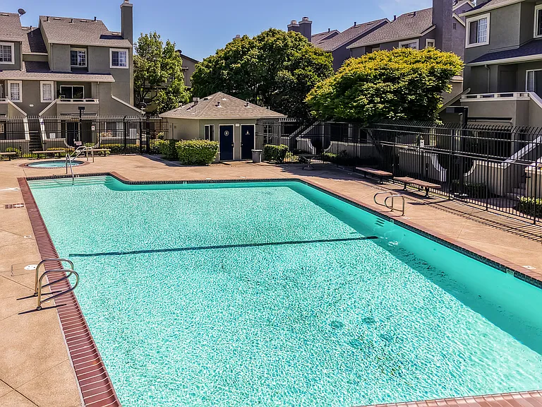 17-photo-Pool