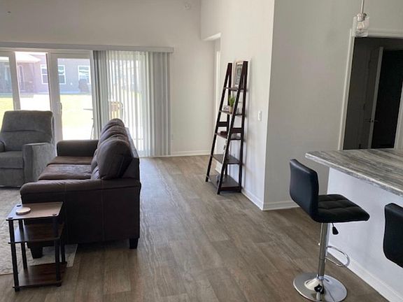 5th image of 3032 Brodeaur Ave