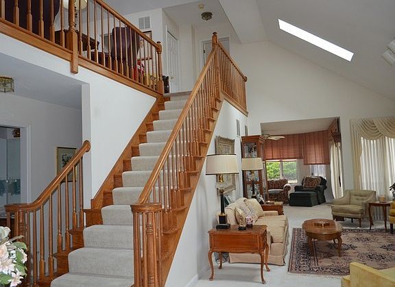 2nd image of 2011 Forest Creek Ln