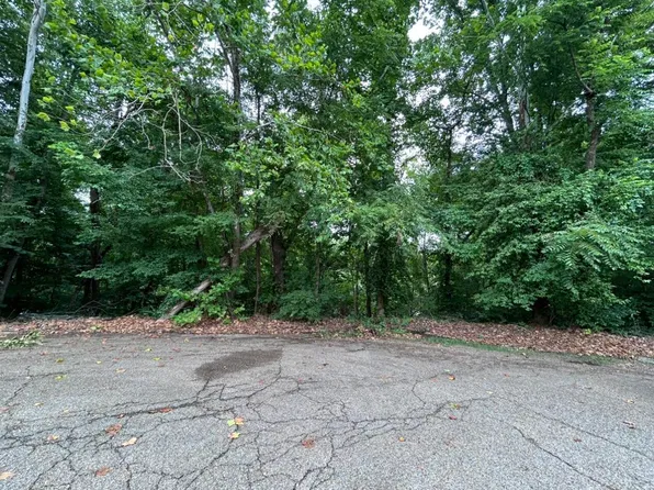 322 Hannah Ln, Hixson, TN 37343