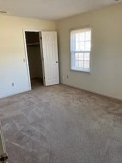 3 bed, 2.0 bath, 1650 sqft, $1,500 — Photo 3