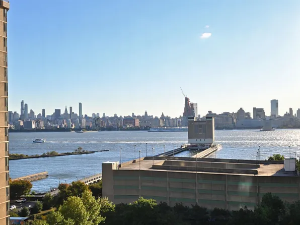 45 River Dr South image 7 of 32