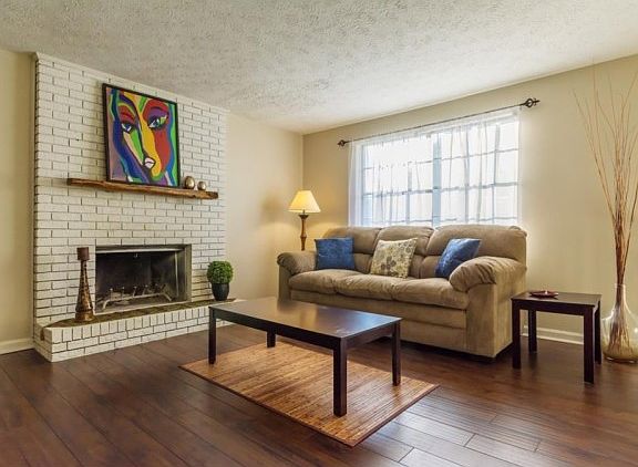 4th image of 3961 Erica Cir