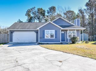 103 Daphne Dr, Hubert, NC 28539