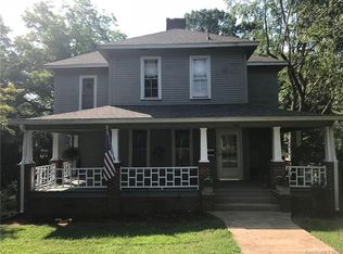 706 Davie Ave, Statesville, NC 28677