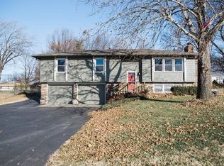 7248 Parallel Pkwy, Kansas City, KS 66112