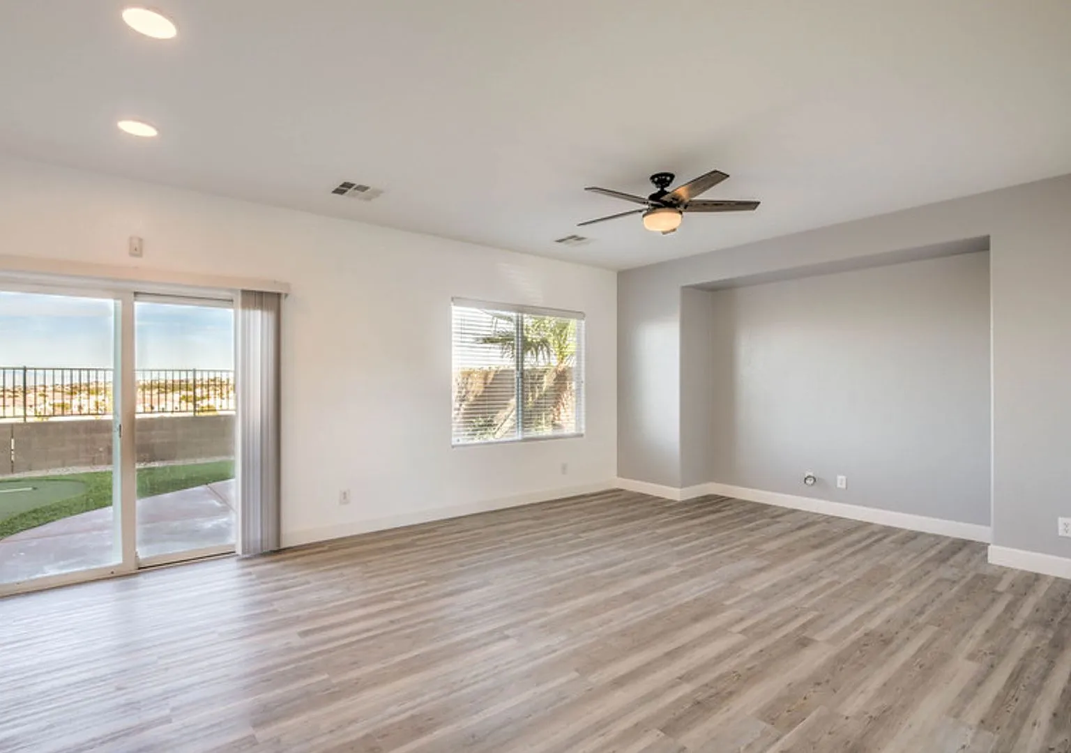 Two-Story Home in Anthem Highlands with Strip Views & Putting Green — Photo 3