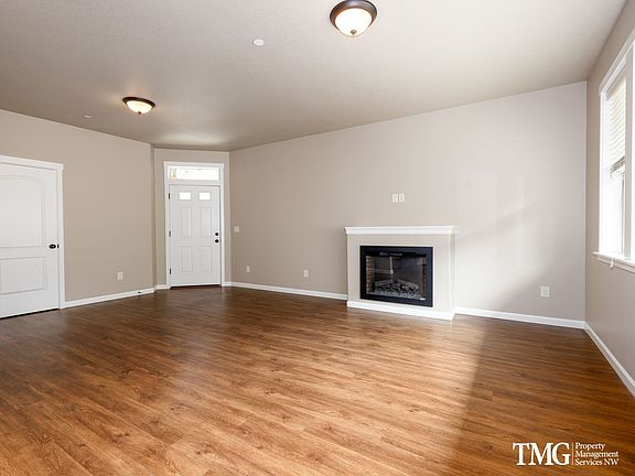 5th image of 8121 NE 20th St