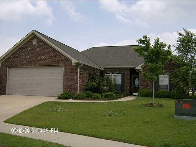 1st image of 5605 Carriage Cir