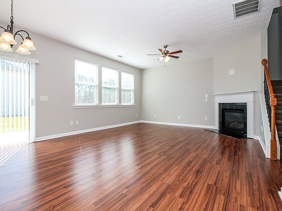 3rd image of 3905 Kesler Ct