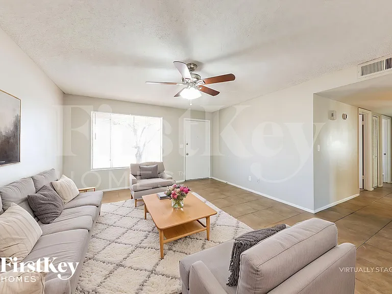 5031 W Windrose Dr — Photo 4
