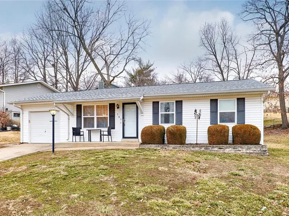 741 Tree Top Ridge Dr, Valley Park, MO 63088