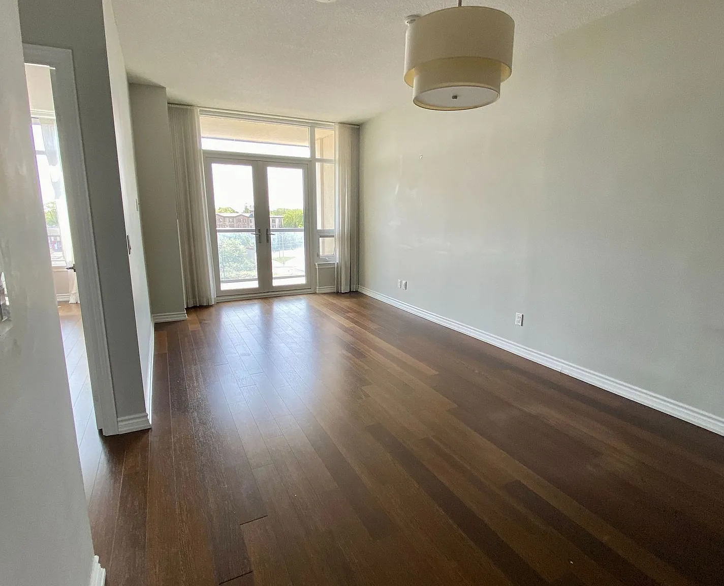 1 bed, $2,500 — Photo 4