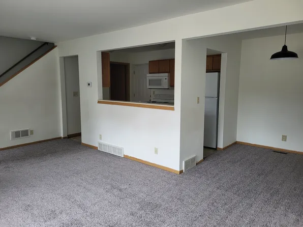 4919 Hedgewood Dr #4807, Midland, MI 48640