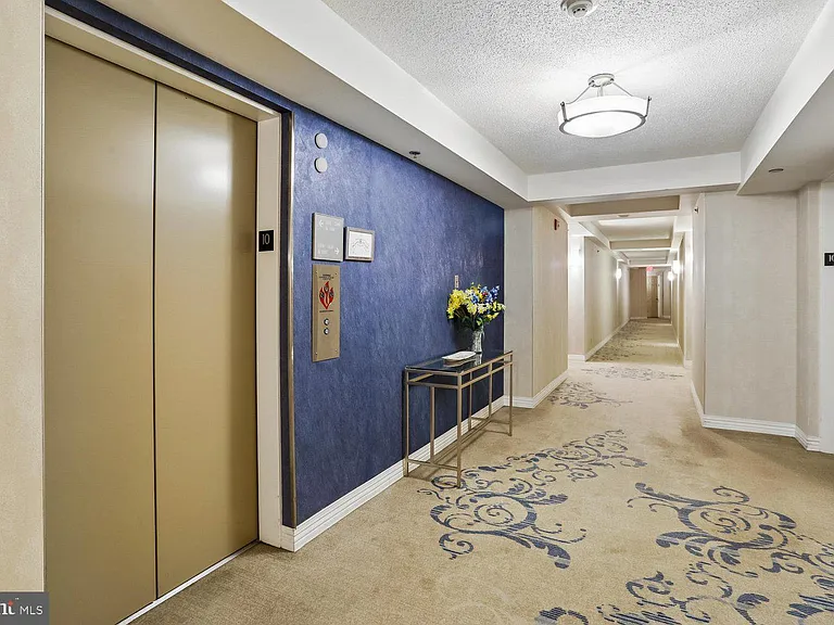 5809 Nicholson Ln #1001 — Photo 44