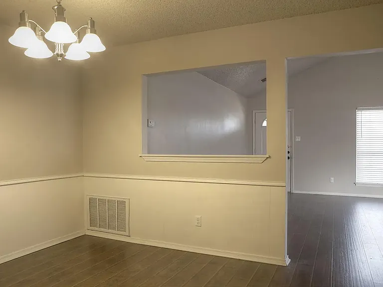 10125 Bugle Dr — Photo 12