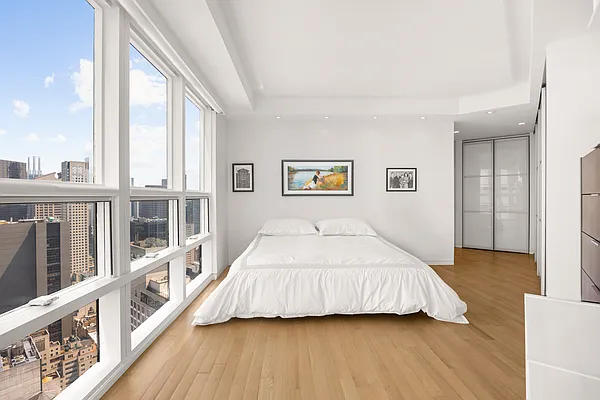 Sold by Compass | media 6