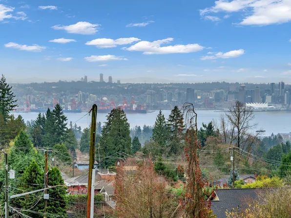 4066 Norwood Ave, North Vancouver, BC V7N 3R3