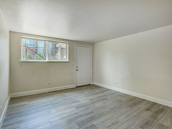 3rd image of 5365 W 3rd Pl APT 3