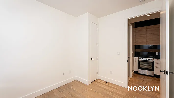 Rented by Nooklyn NYC LLC | media 29