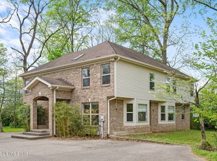 414 Wood Rd, Lyndon, KY 40222