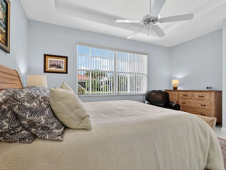 7116 Cataluna Cir — Photo 19