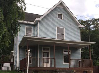 2404 Sycamore St, Catlettsburg, KY 41129