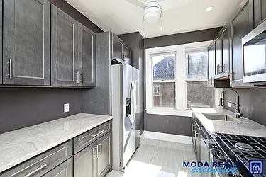 Rented by Moda Realty