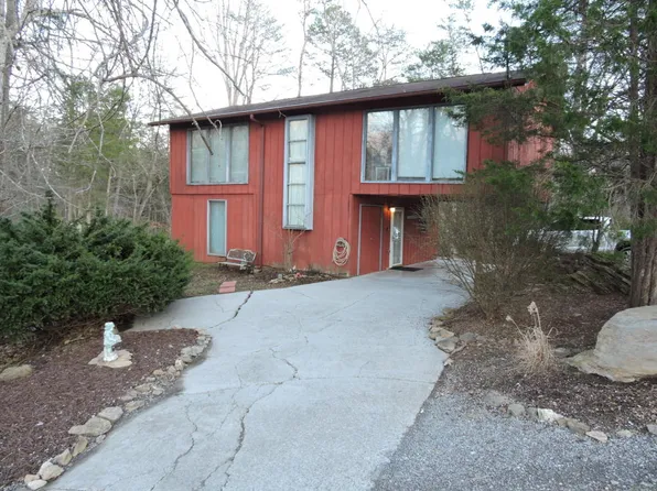 233 Pine Dr, Maynardville, TN 37807