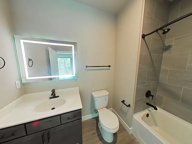 Beaverbrook Apartments — Photo 51