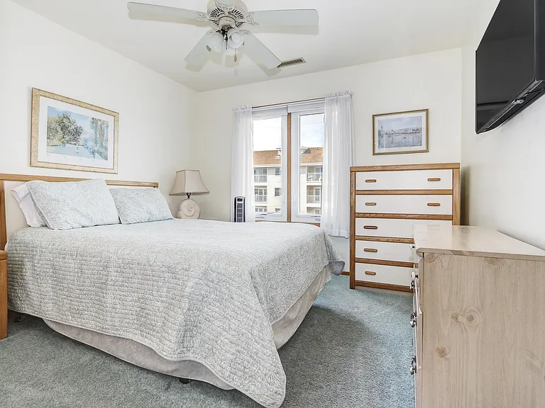 512 E Brigantine Ave #2 — Photo 25