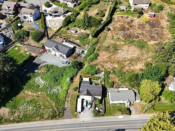 5th image of 9936 Victoria Rd