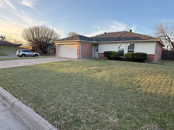 1101 Lone Elm Ct, Arlington, TX 76018