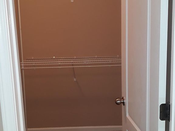 4th image of 849 Mulberry Pl