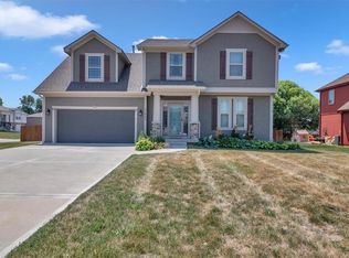 21603 W Spring St, Spring Hill, KS 66083