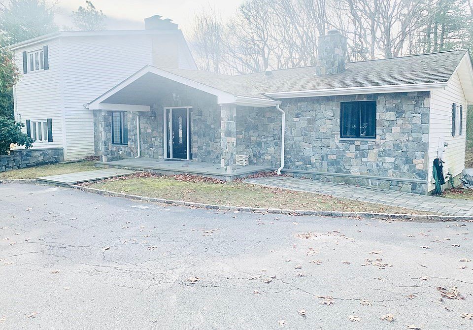 53 Lincoln Dr, Johnston, RI 02919 Zillow