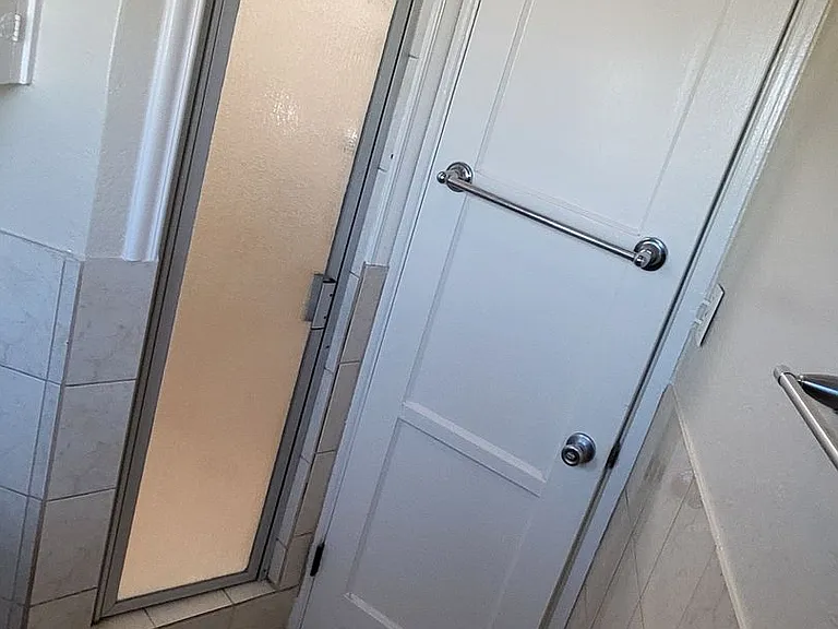 2100 Cabrillo Ave — Photo 23