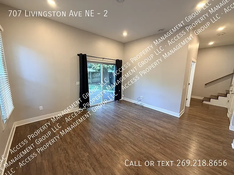 707 Livingston Ave NE #2 — Photo 8