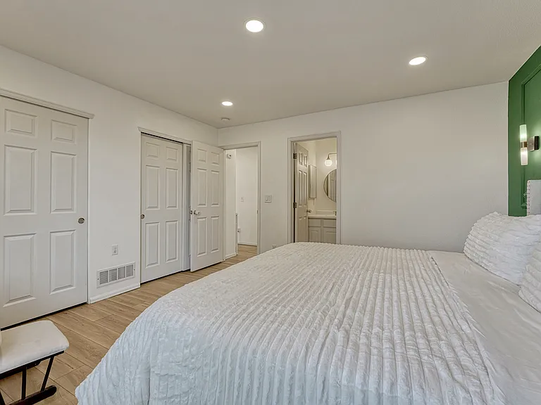 1337 S Danube Ct #103 — Photo 27